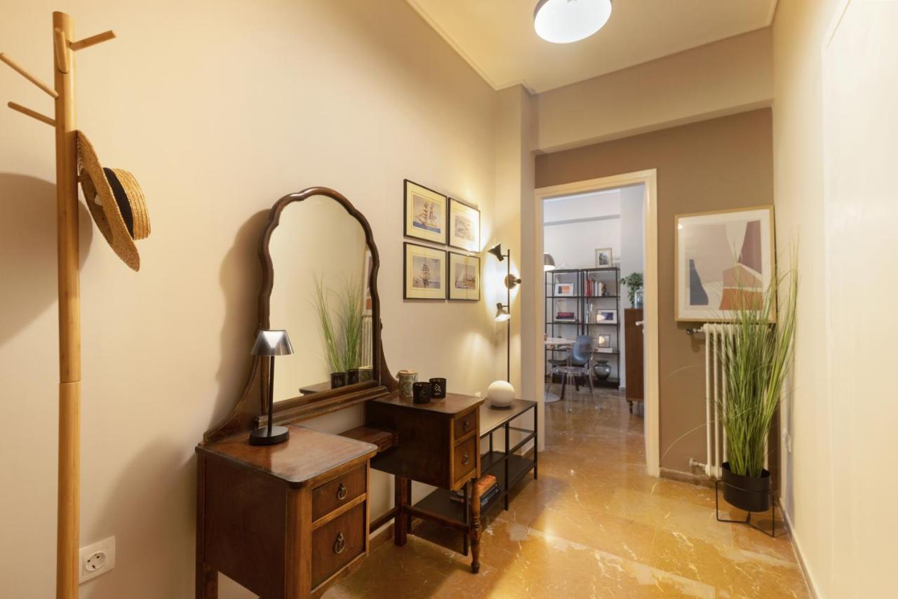 Marina Zeas Apartment By The Sea Пирея Екстериор снимка